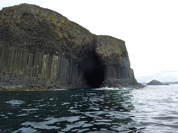 photo of approach to Fingal's Cave, Staffa